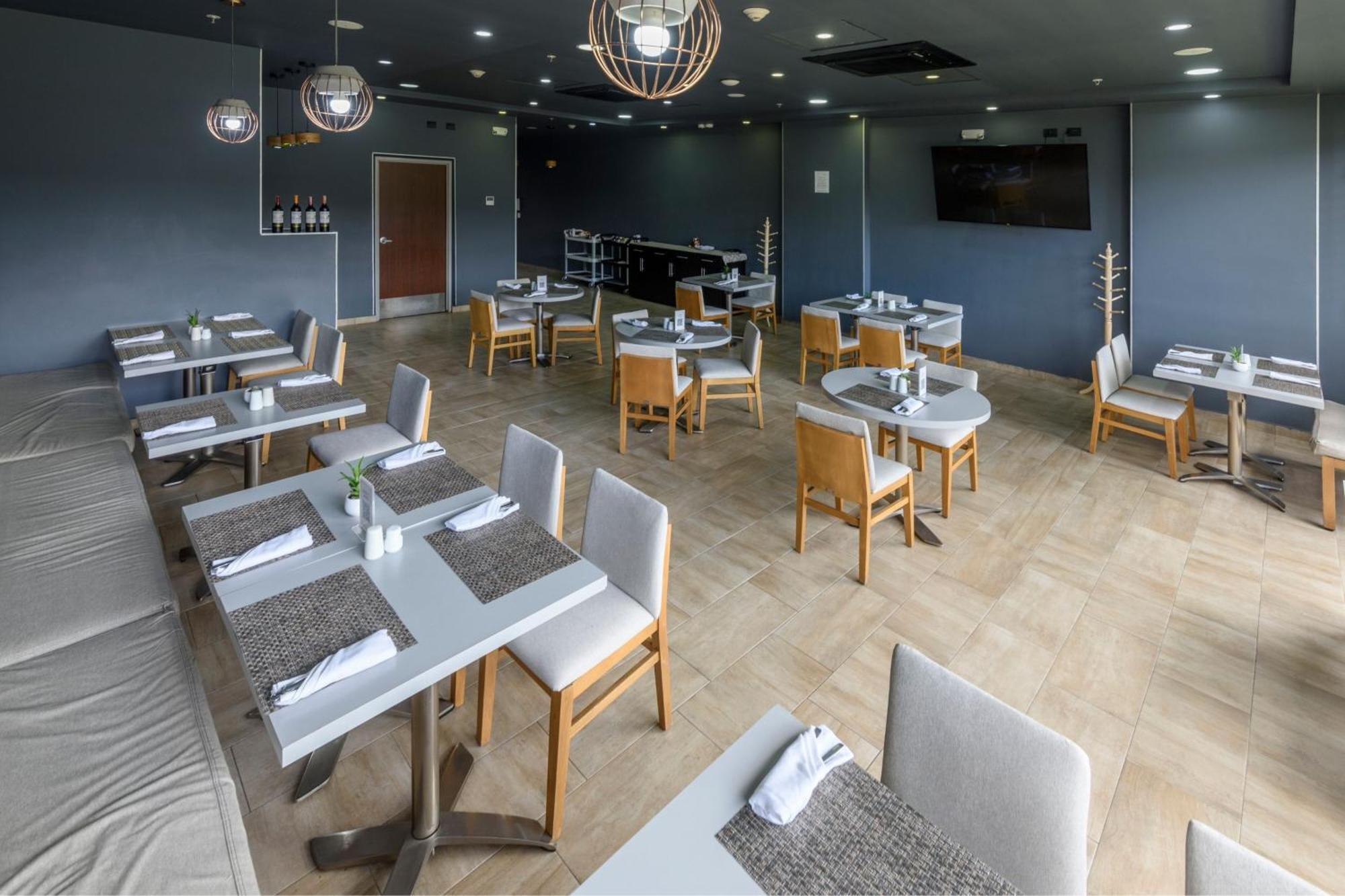 City Express Plus By Marriott Bogota Aeropuerto Exterior photo